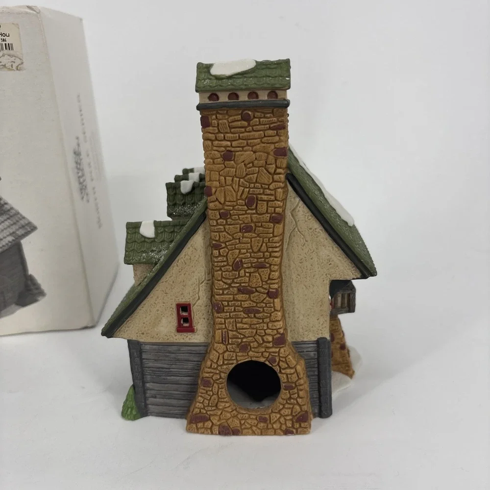 Dept 56 Elf Bunkhouse North Pole Series Christmas Village Accessory Boxed